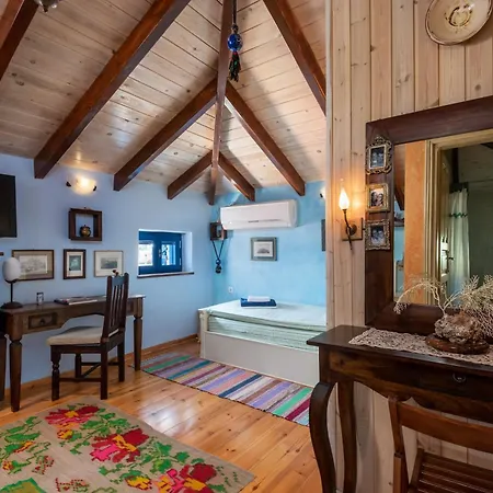 Chalki Jewel האלקי